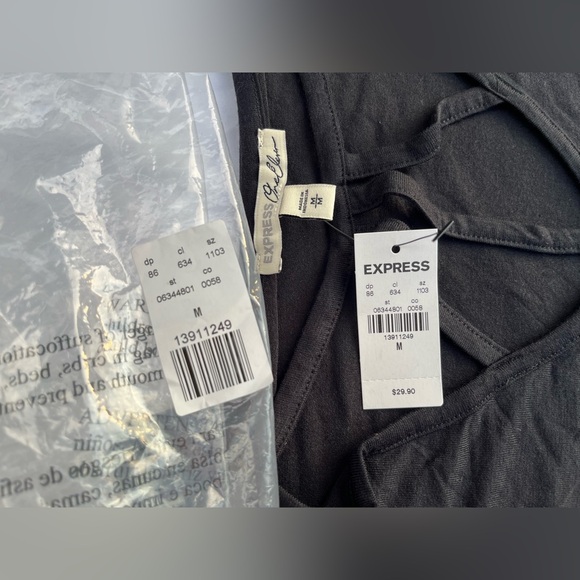 One Eleven London Tee - Picture 4 of 9